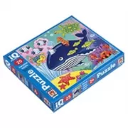 Кит в синем море